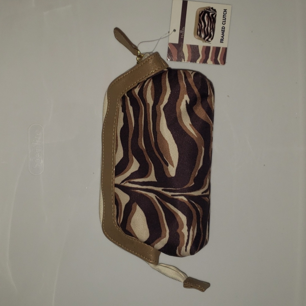 Modella Clutch
